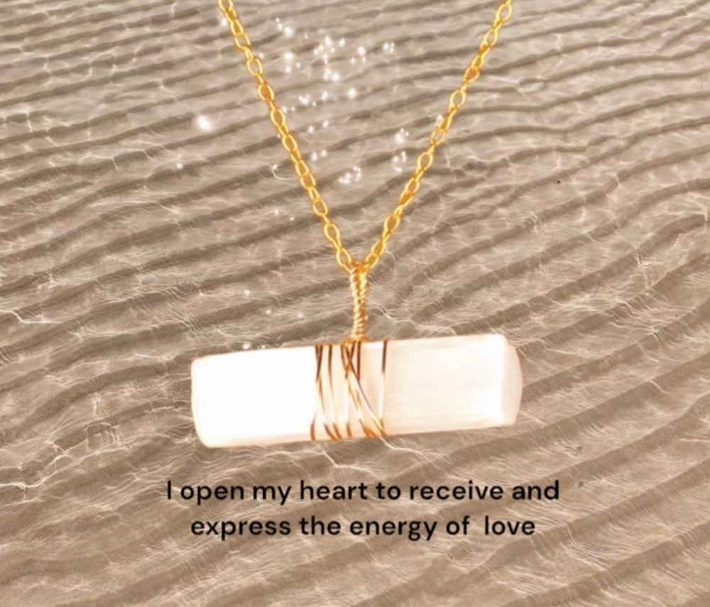 
                
                    Load image into Gallery viewer, Selenite Wand Necklace
                
            