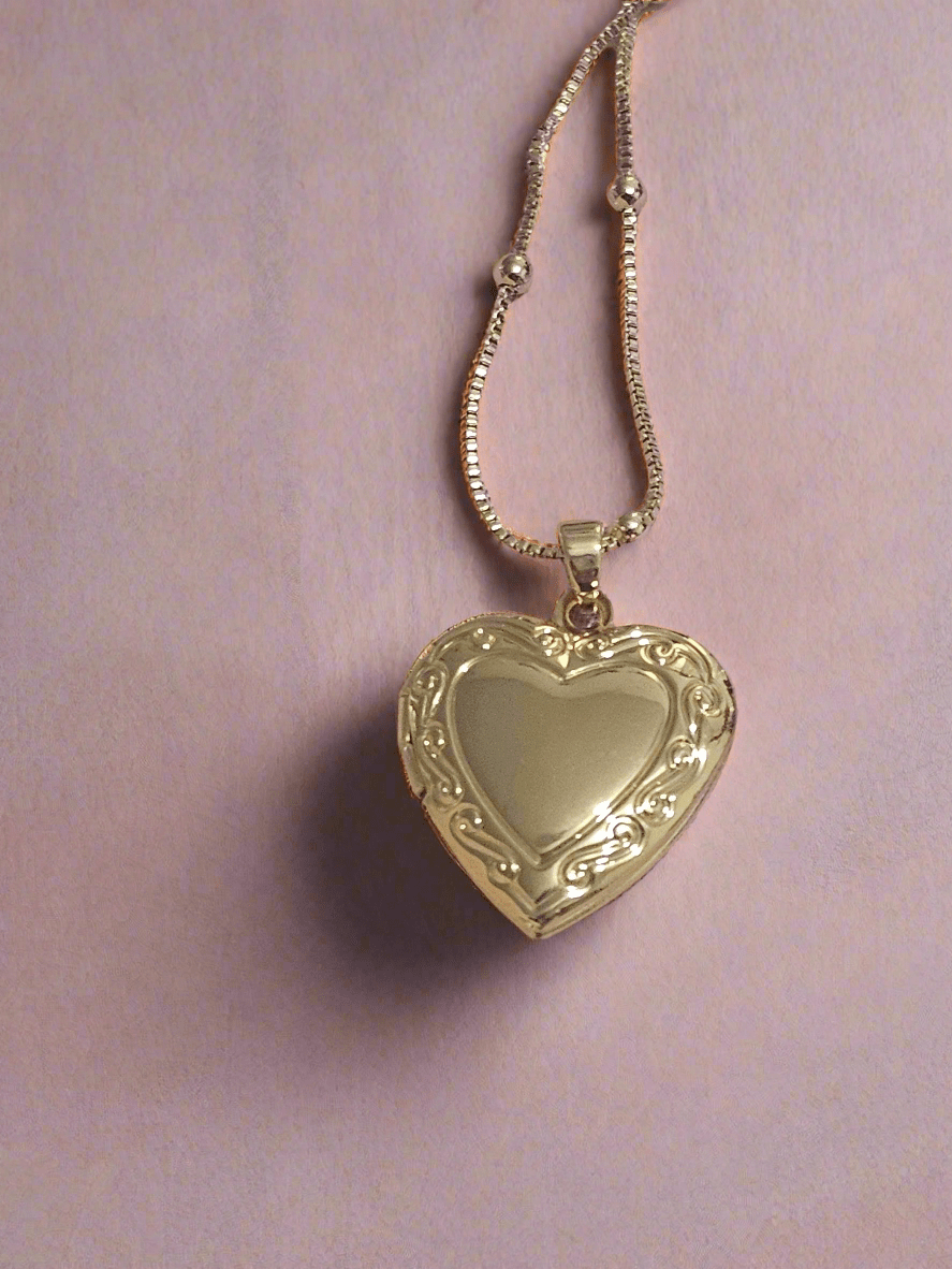 Corazon Locket Necklace