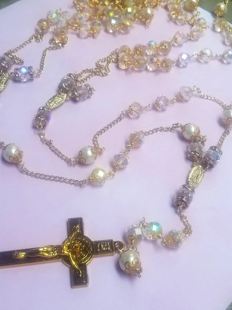 
                
                    Load image into Gallery viewer, Wedding Lasso Crystal Rosary
                
            