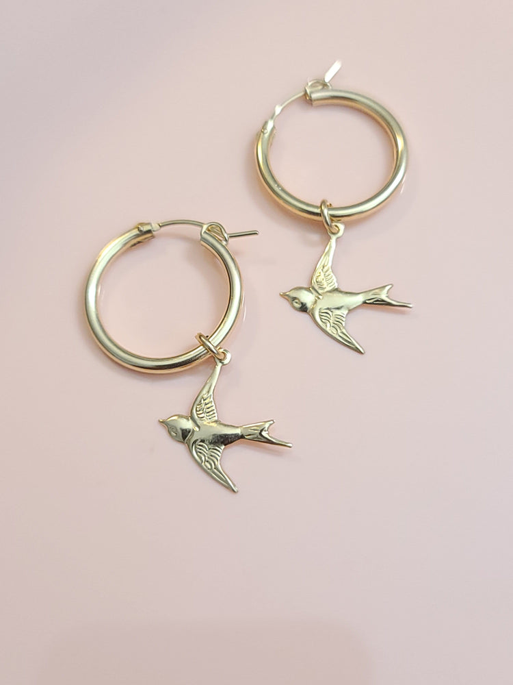 Pajaros de Amor Hoop Earrings