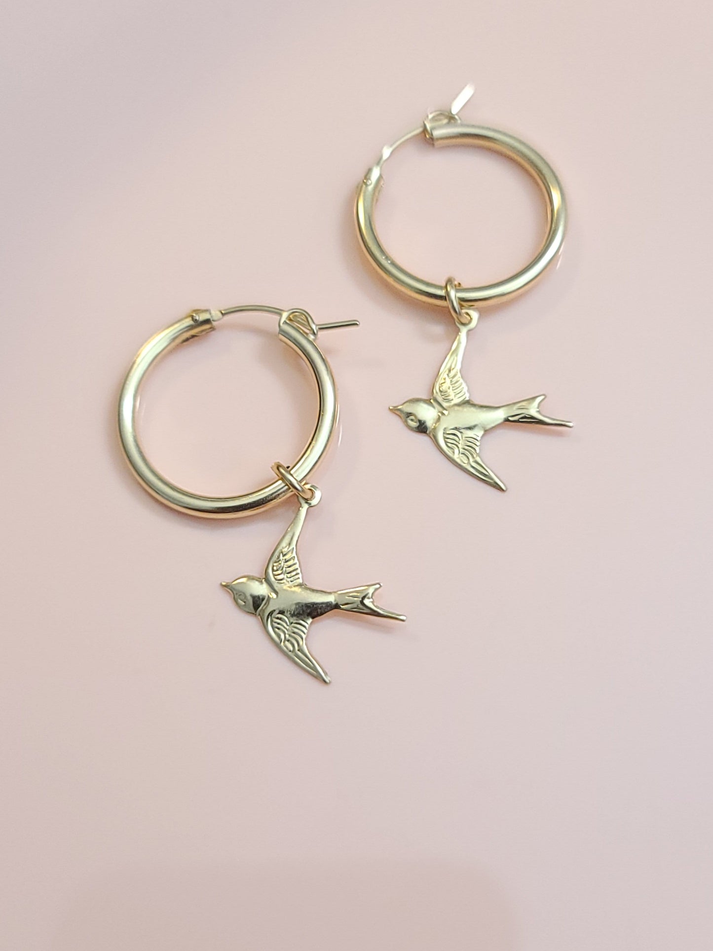 Pajaros de Amor Hoop Earrings