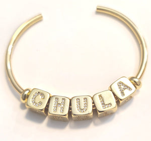 
                
                    Load image into Gallery viewer, Chula Bead Bracelet
                
            
