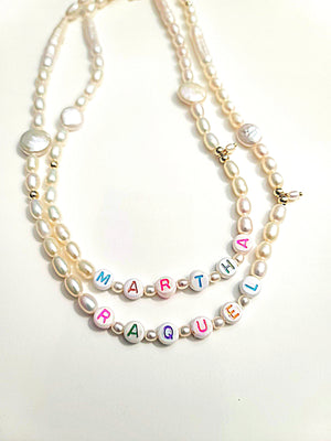 
                
                    Load image into Gallery viewer, Custom Pearl Name Necklace
                
            